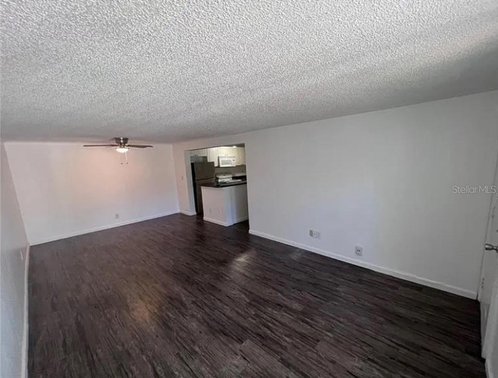 Image 4 of 11 For 4395 Michigan Street 4395