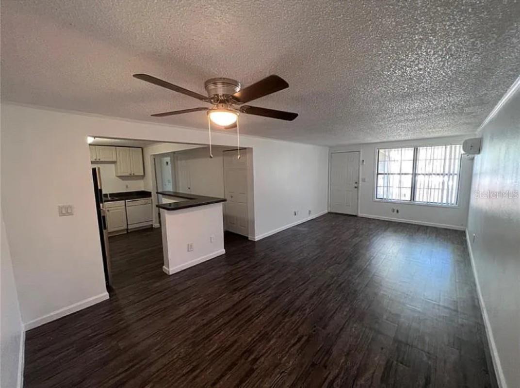 Image 5 of 11 For 4395 Michigan Street 4395