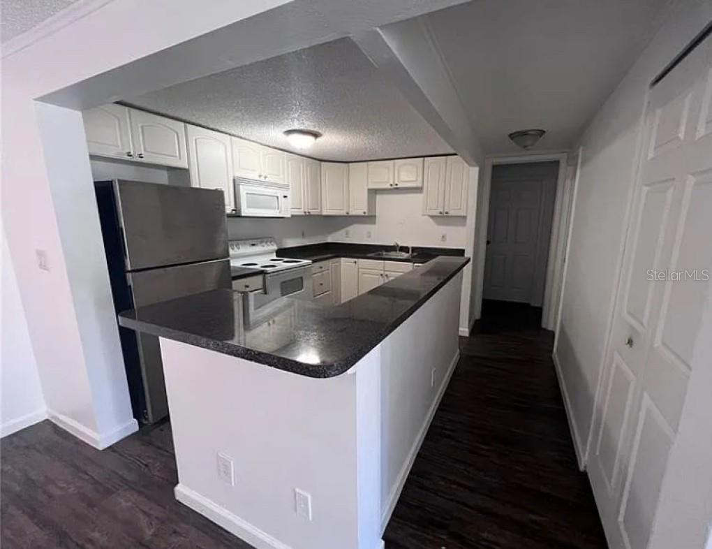 Image 6 of 11 For 4395 Michigan Street 4395