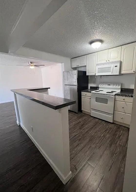 Image 7 of 11 For 4395 Michigan Street 4395