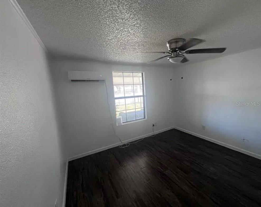Image 8 of 11 For 4395 Michigan Street 4395