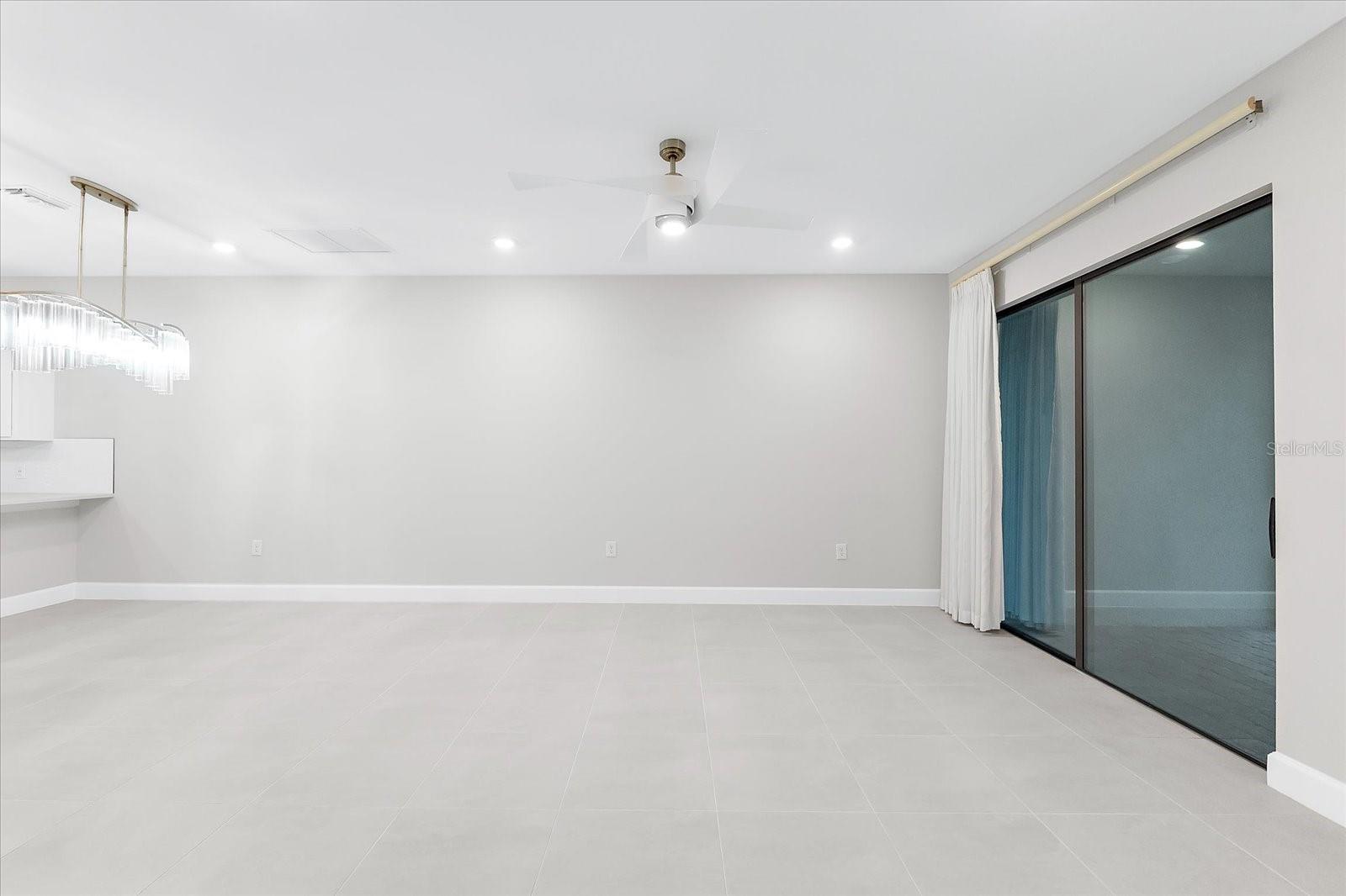 Image 17 of 100 For 7661 Summerland Cove