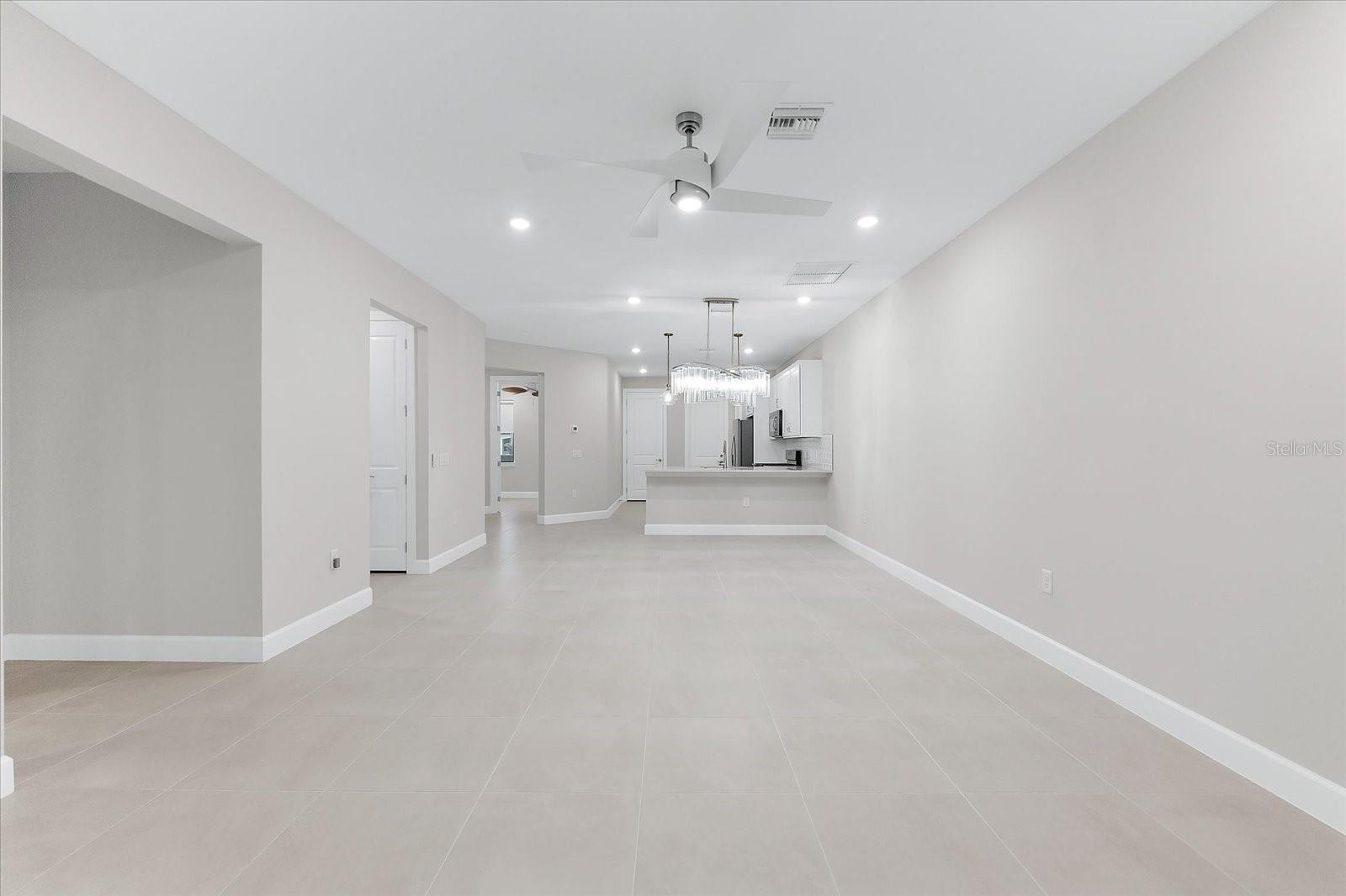 Image 19 of 100 For 7661 Summerland Cove