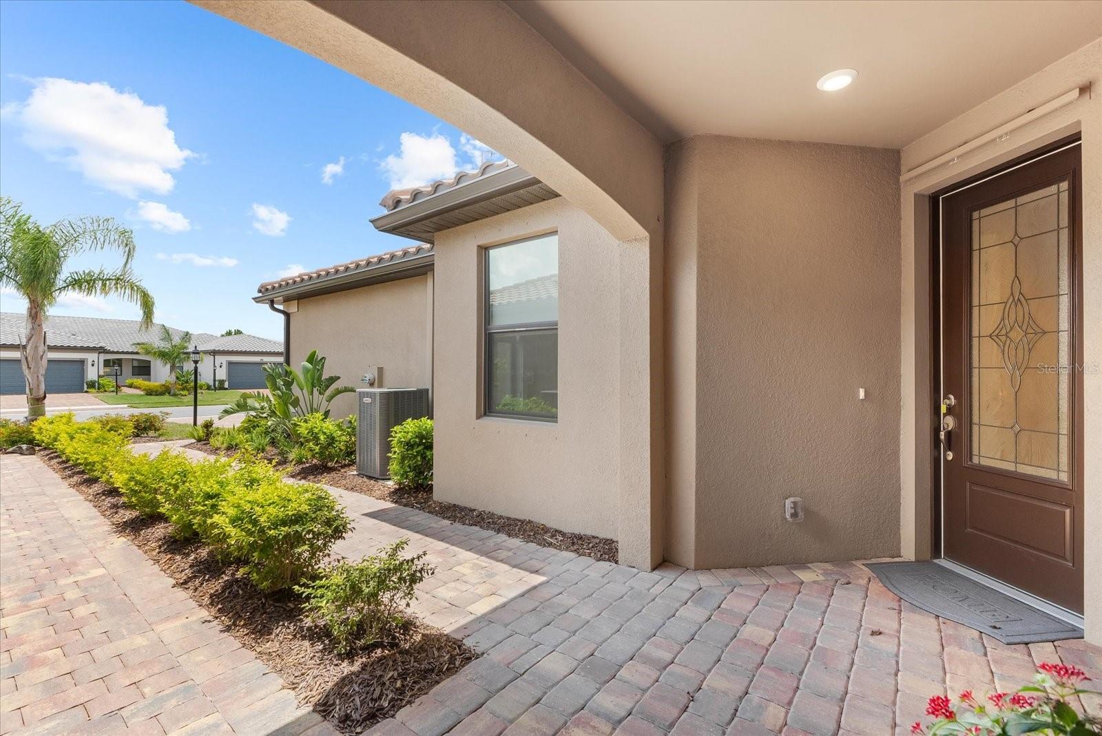 Image 2 of 100 For 7661 Summerland Cove