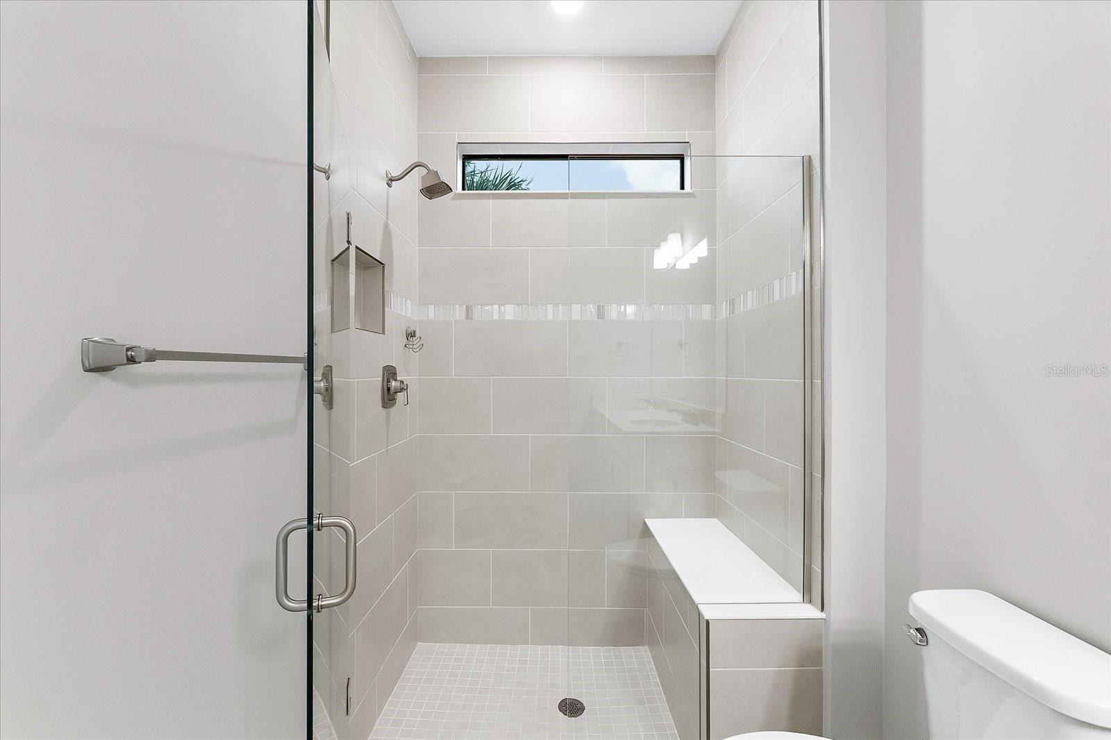 Image 27 of 100 For 7661 Summerland Cove