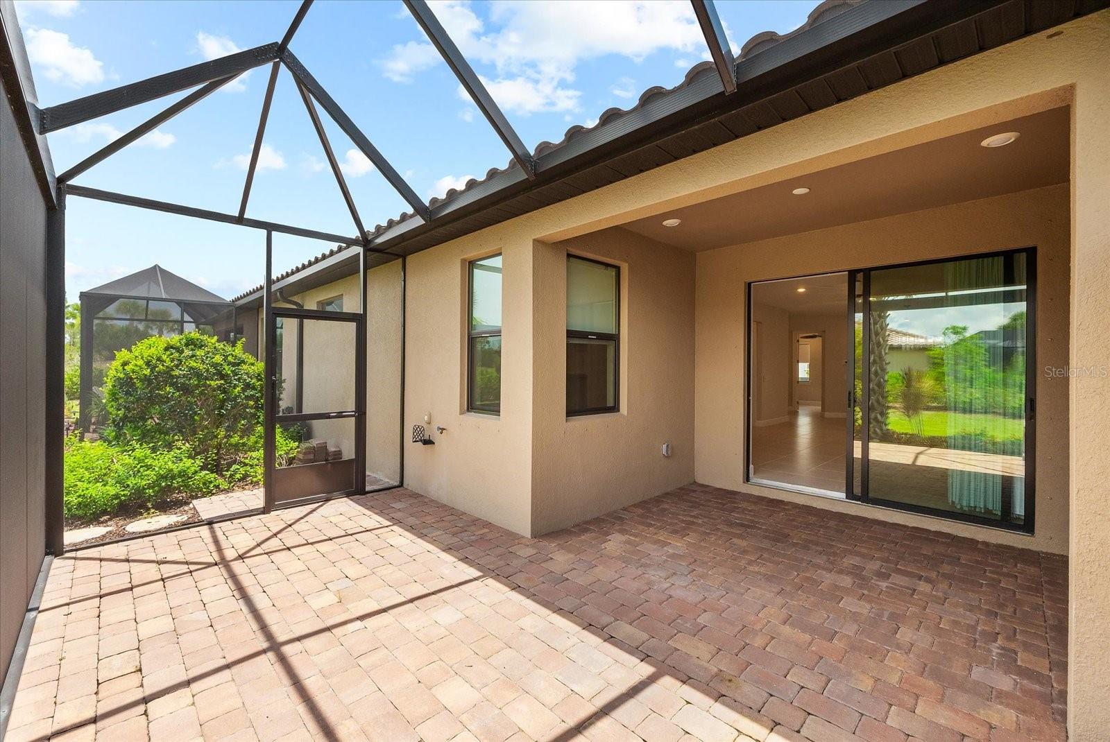 Image 42 of 100 For 7661 Summerland Cove