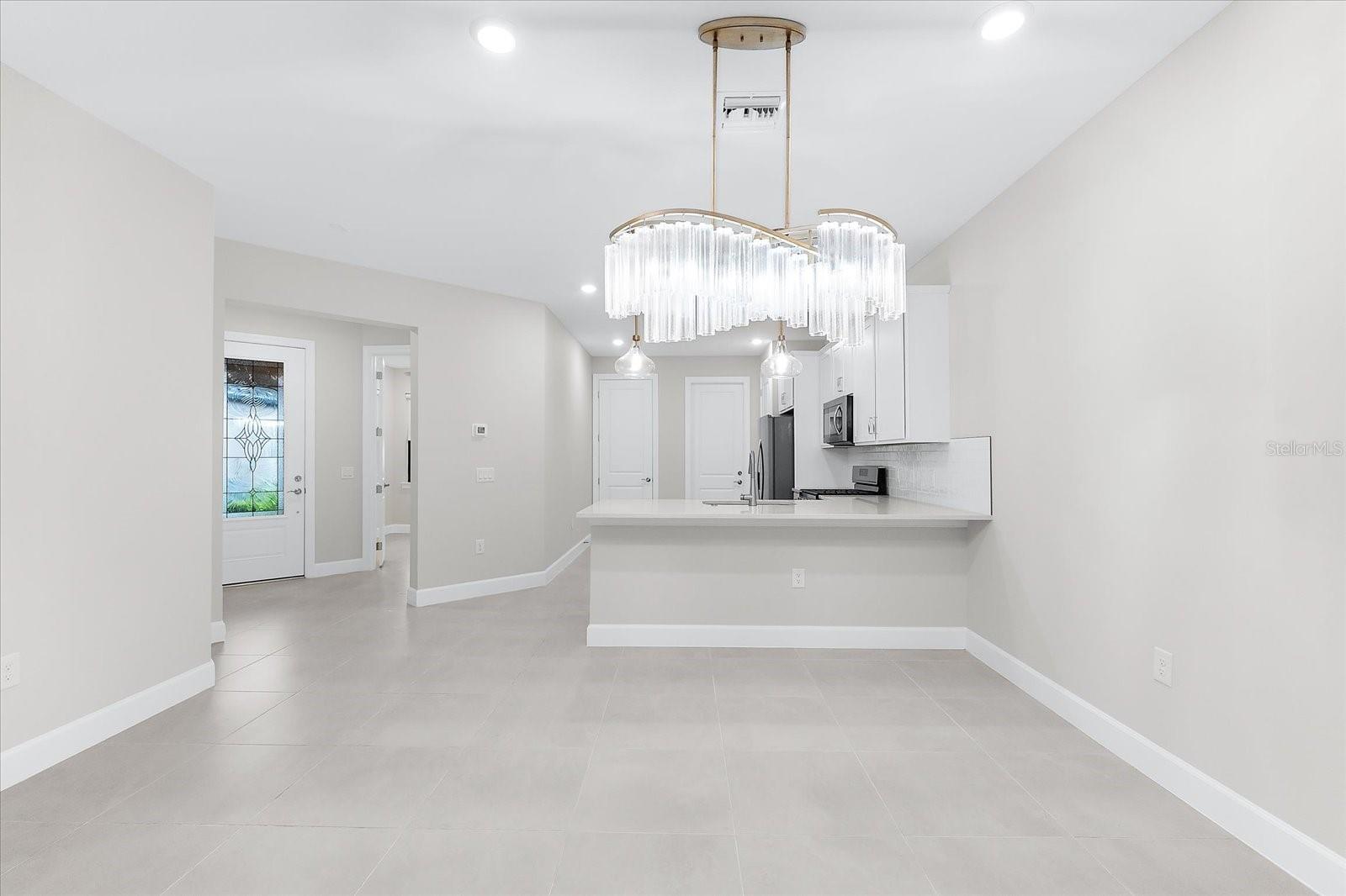 Image 8 of 100 For 7661 Summerland Cove