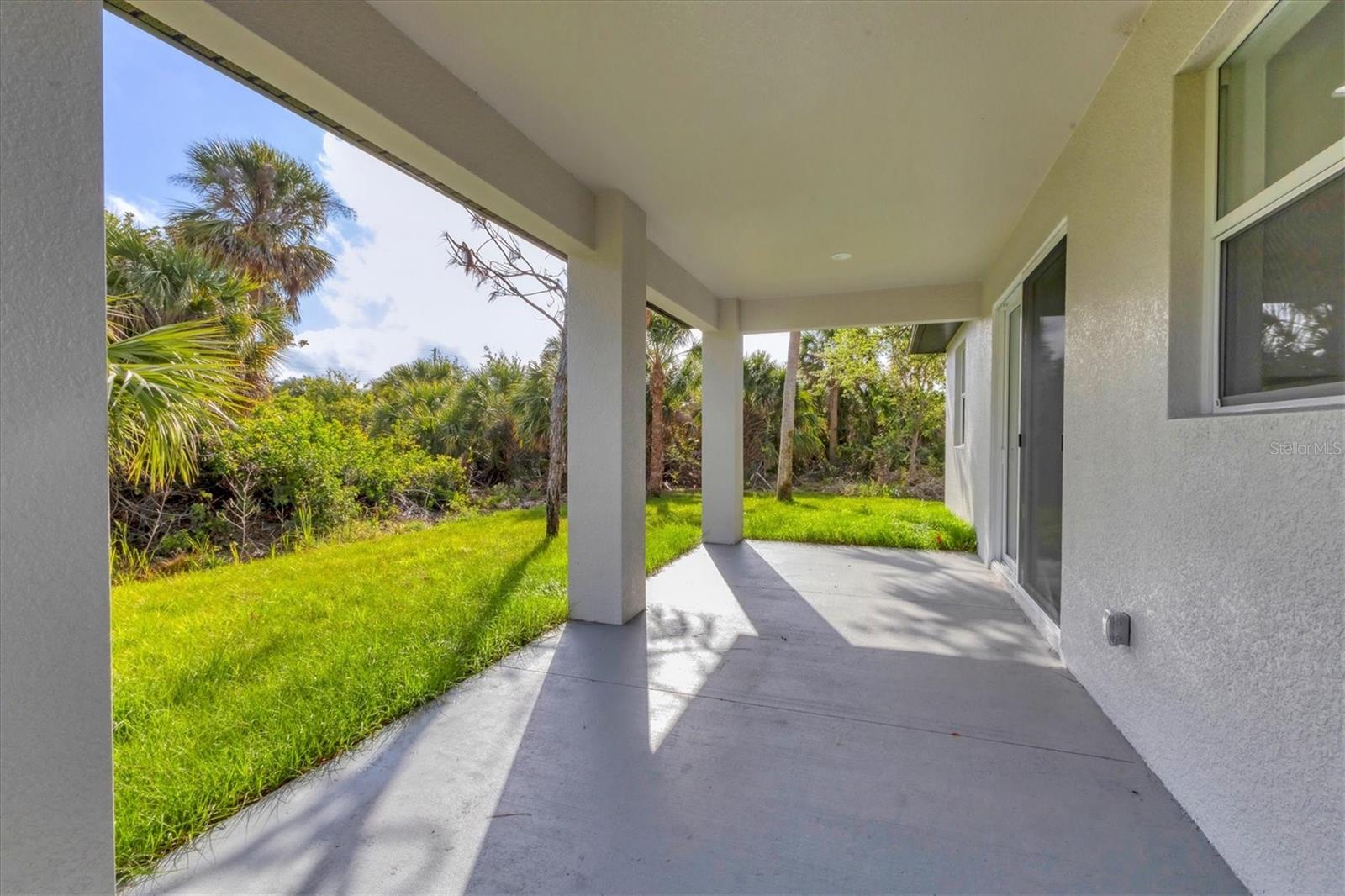 Listing photo id 28 for 102 Arrow Lane