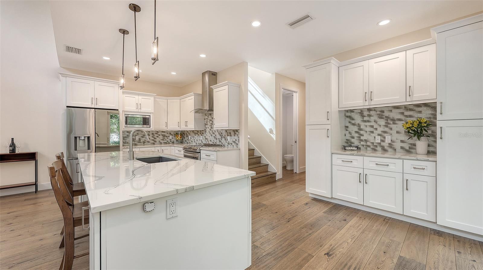 Image 16 of 66 For 2410 Prospect Street