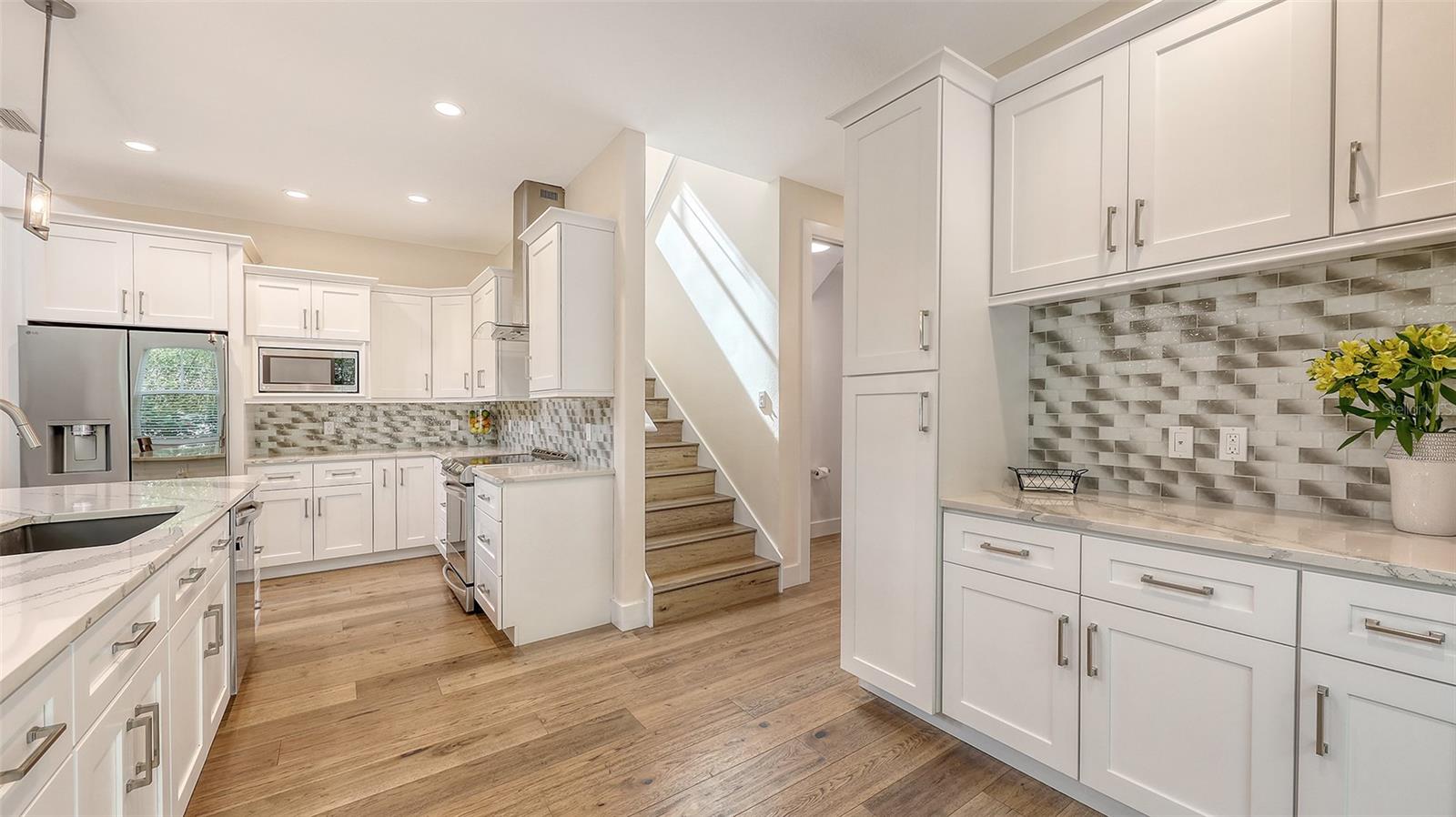 Image 17 of 66 For 2410 Prospect Street