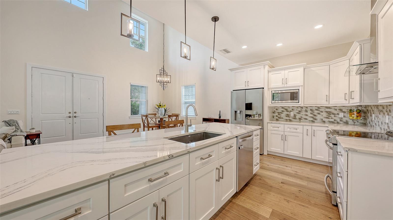 Image 18 of 66 For 2410 Prospect Street