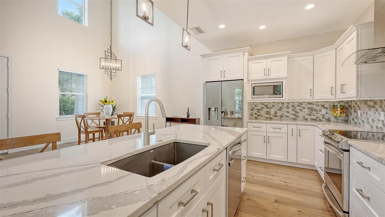 Image 19 of 66 For 2410 Prospect Street