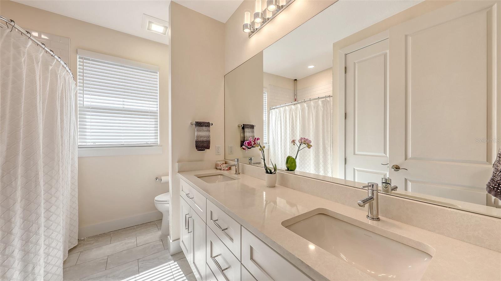 Image 36 of 66 For 2410 Prospect Street