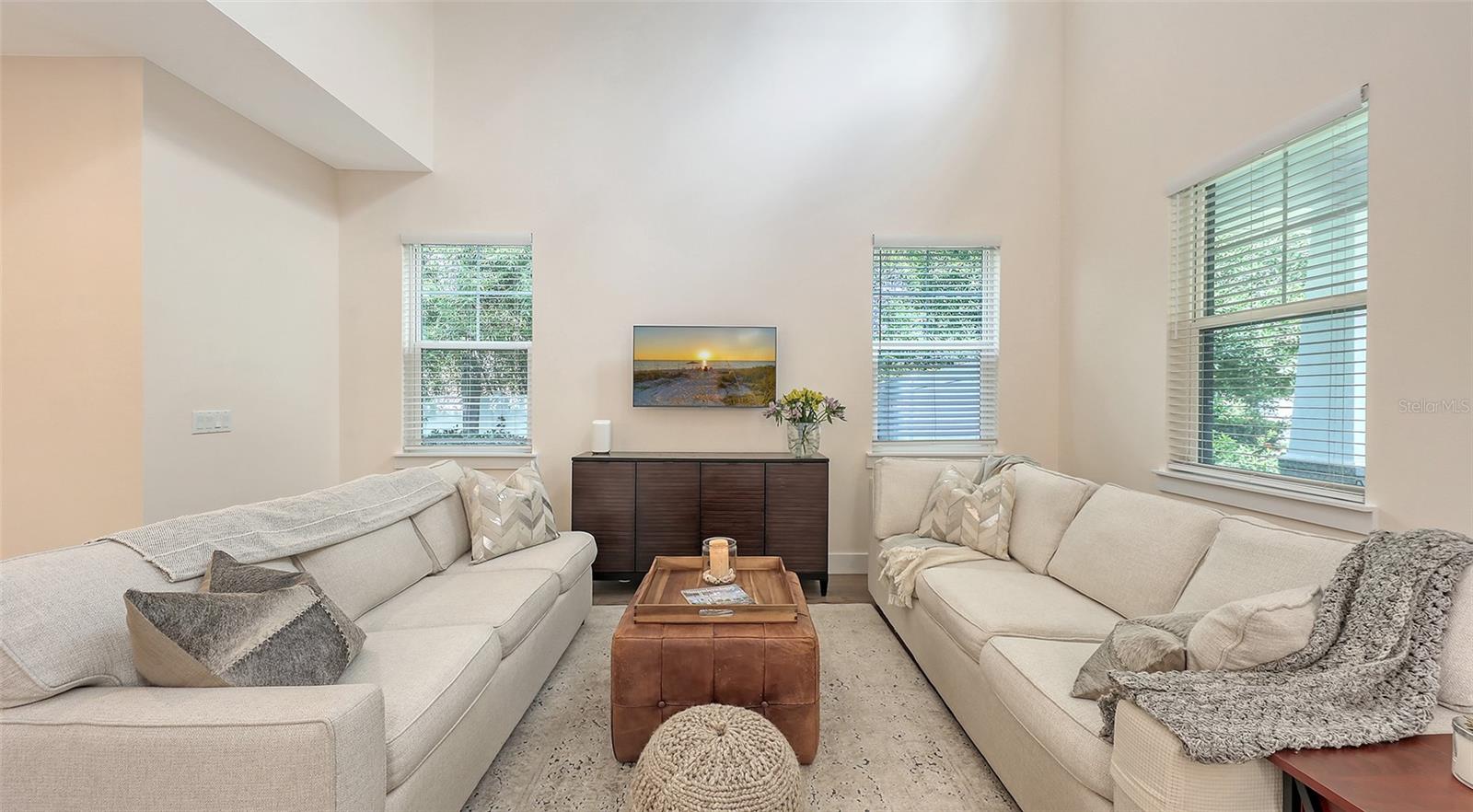 Image 6 of 66 For 2410 Prospect Street