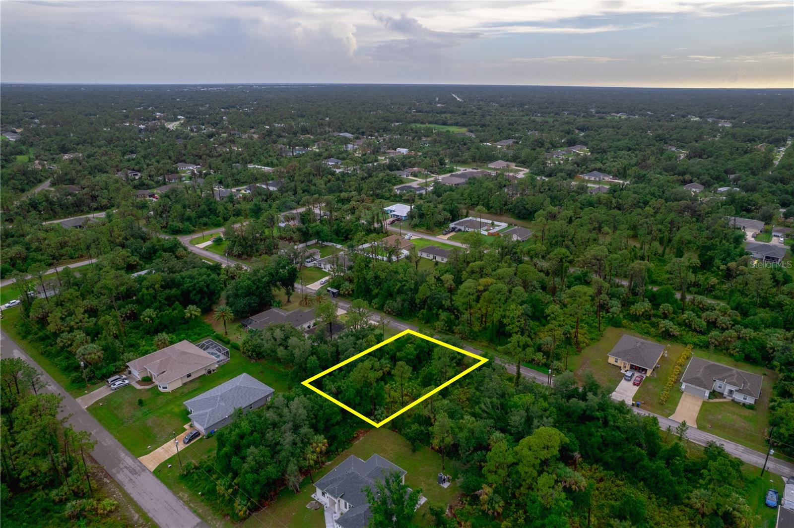 Image 7 of 7 For Lakeport St Lot 15