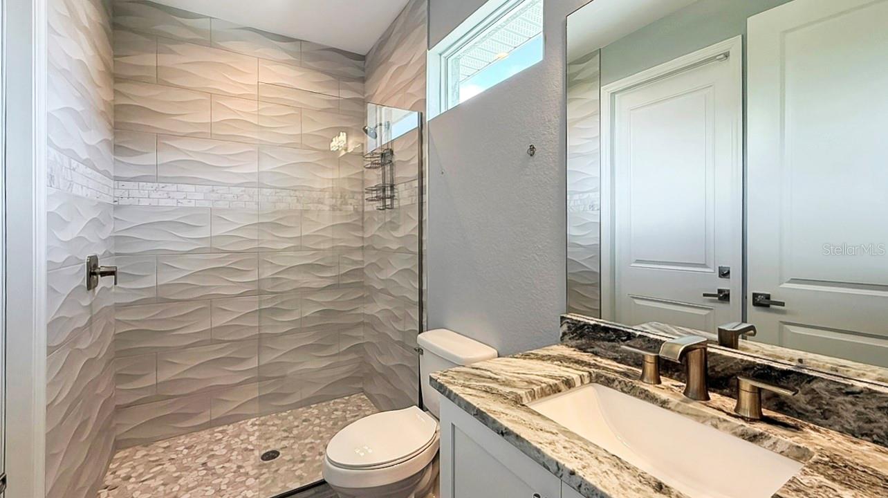 Image 21 of 35 For 2301 15th Street