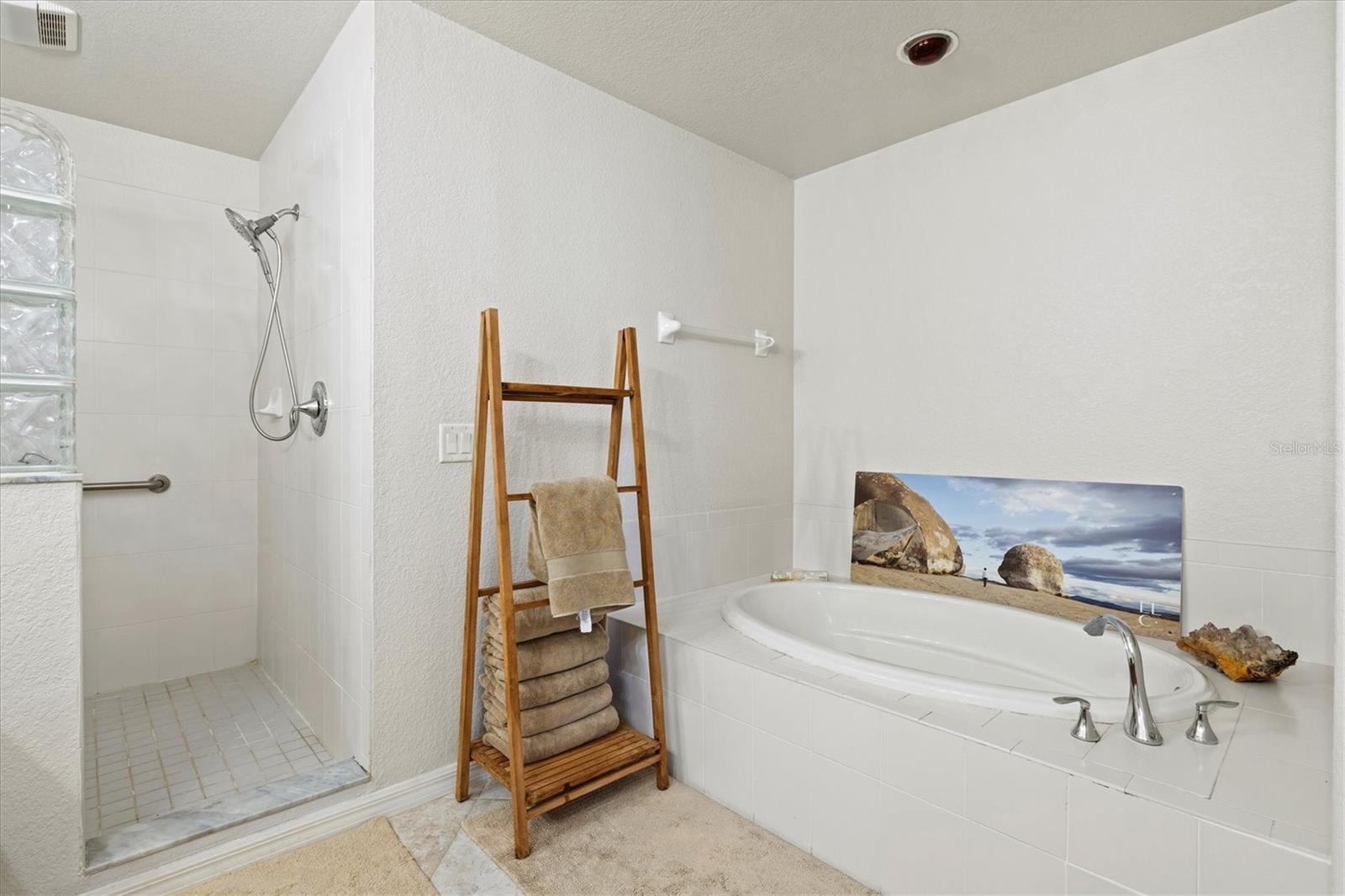 Image 33 of 90 For 1000 San Lino Circle 1032