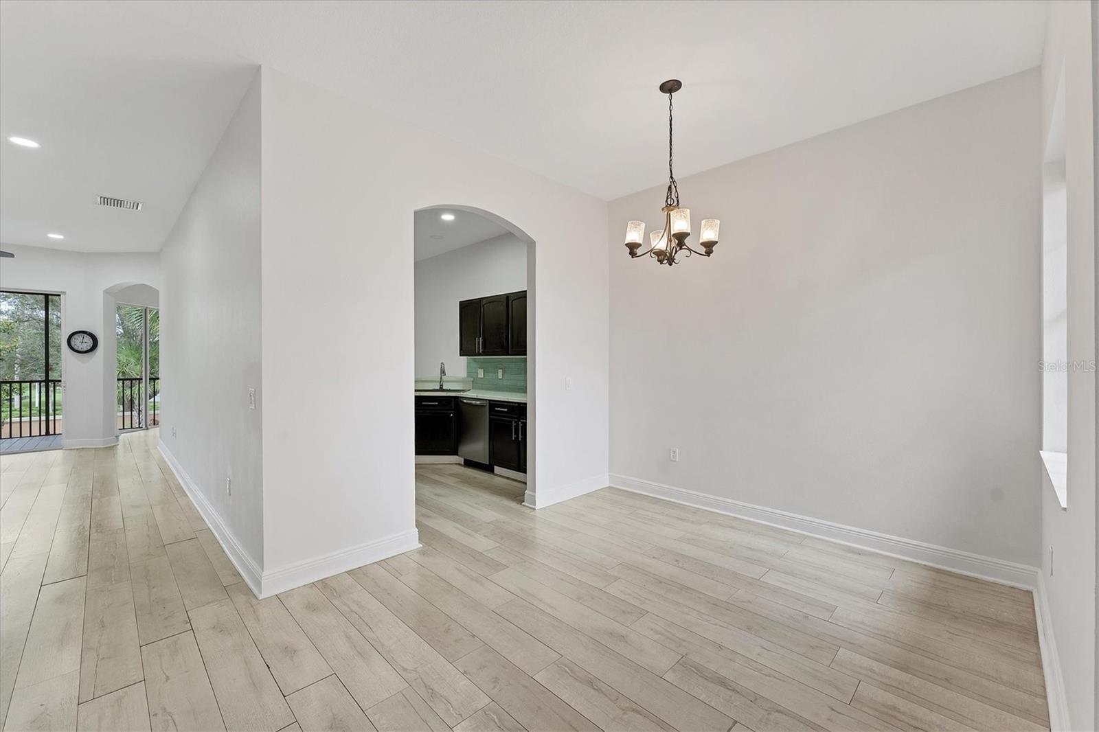 Image 19 of 50 For 8261 Miramar Way 8261