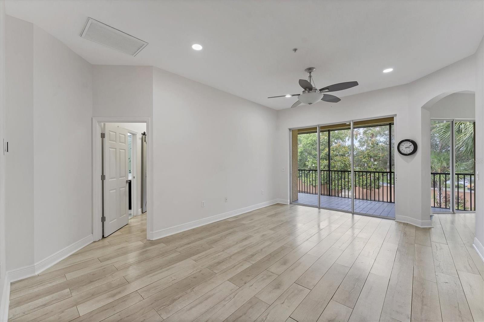Image 7 of 50 For 8261 Miramar Way 8261