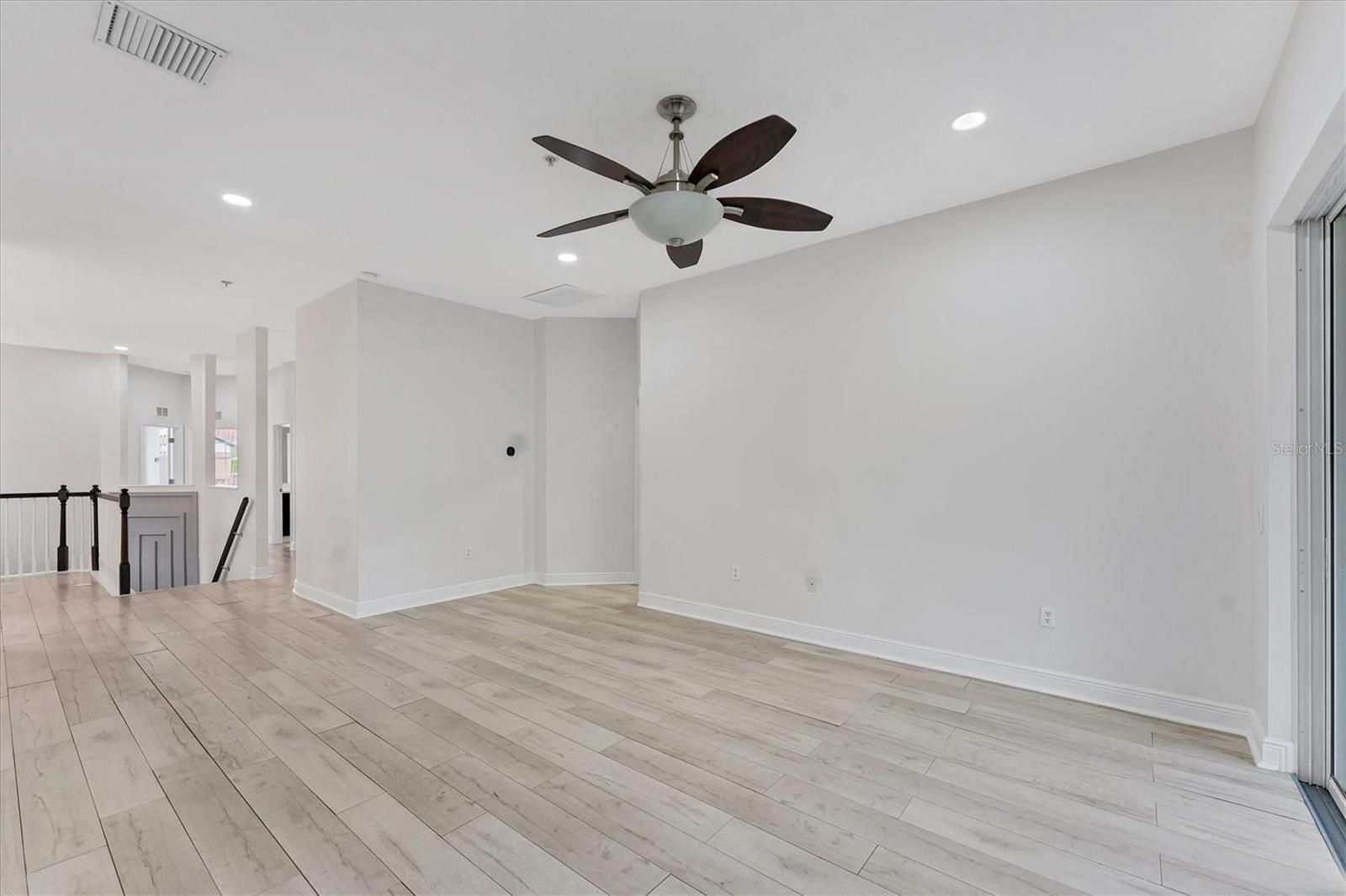 Image 9 of 50 For 8261 Miramar Way 8261