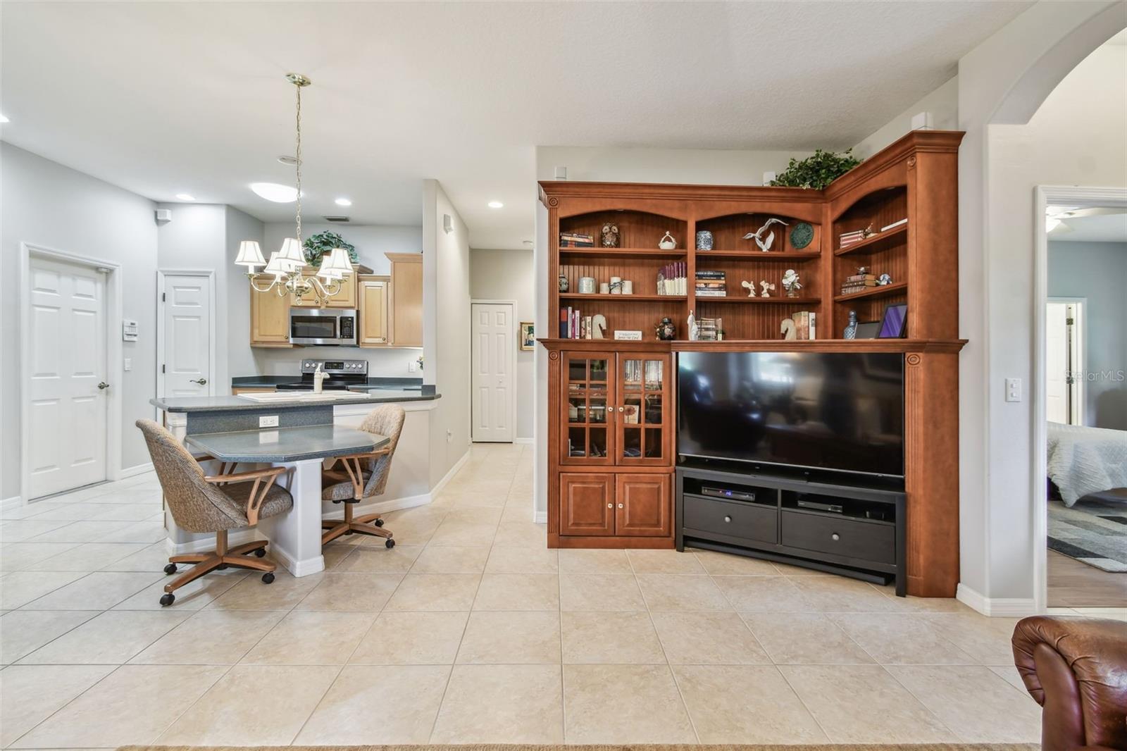 Image 23 of 67 For 1415 Millbrook Circle