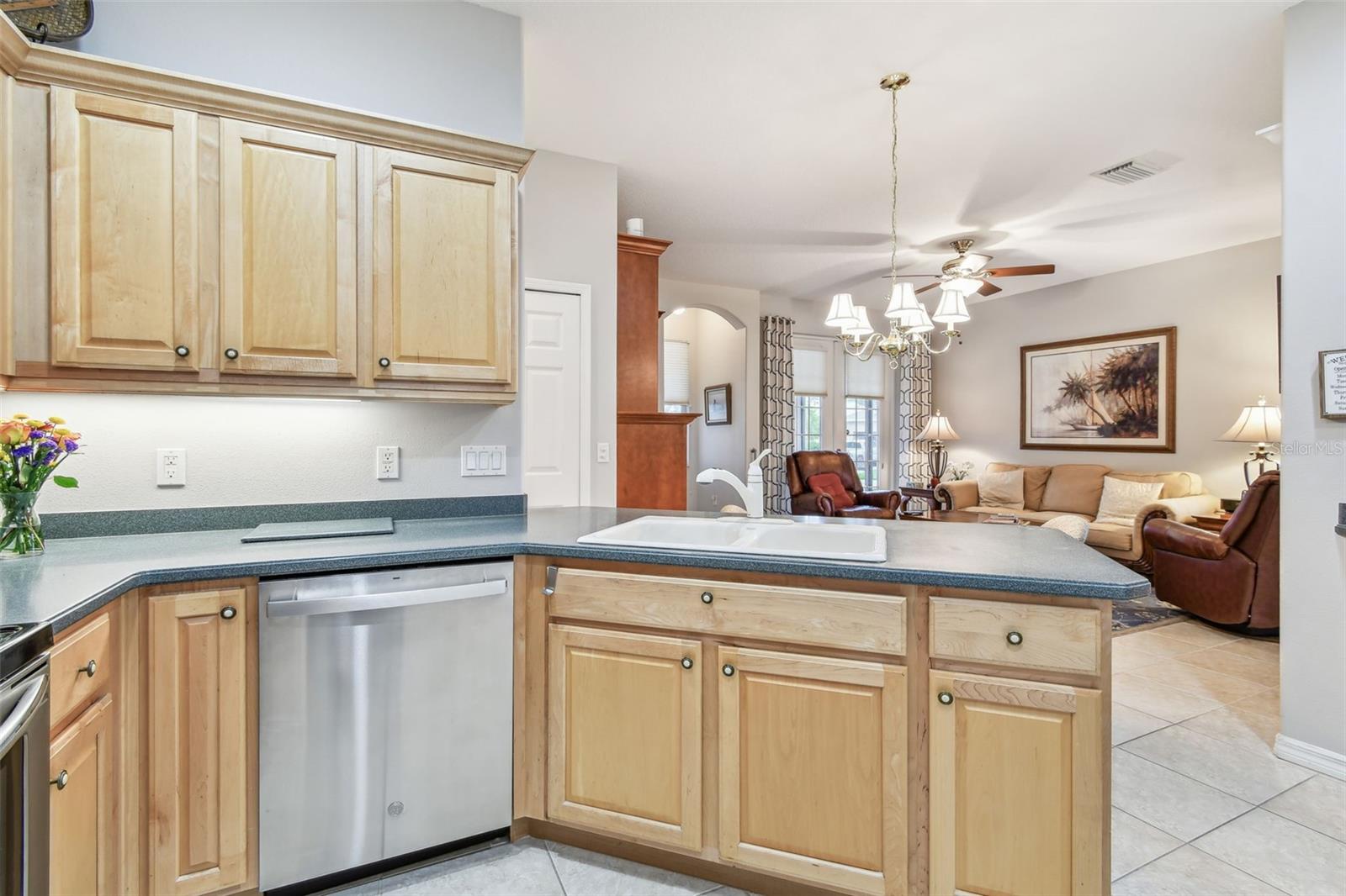 Image 28 of 67 For 1415 Millbrook Circle