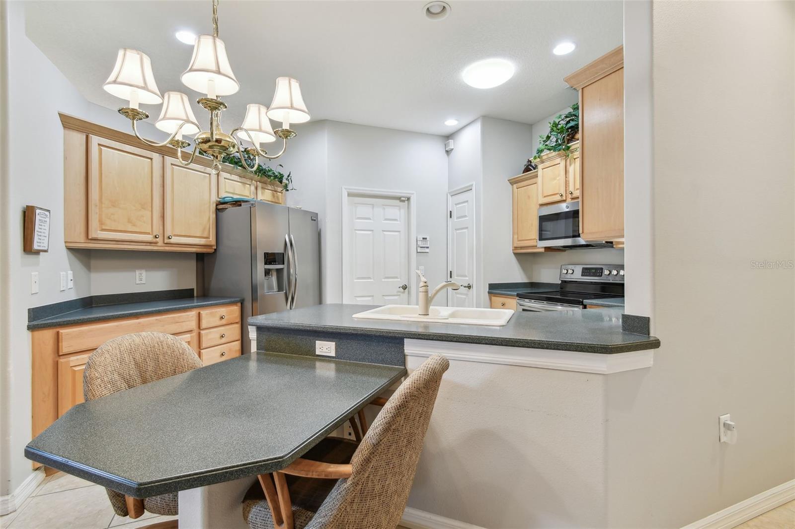 Image 31 of 67 For 1415 Millbrook Circle
