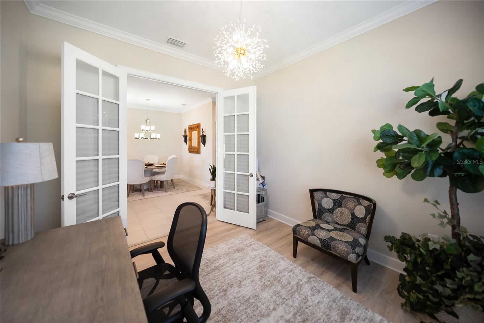 Image 33 of 95 For 4735 Cassio Court