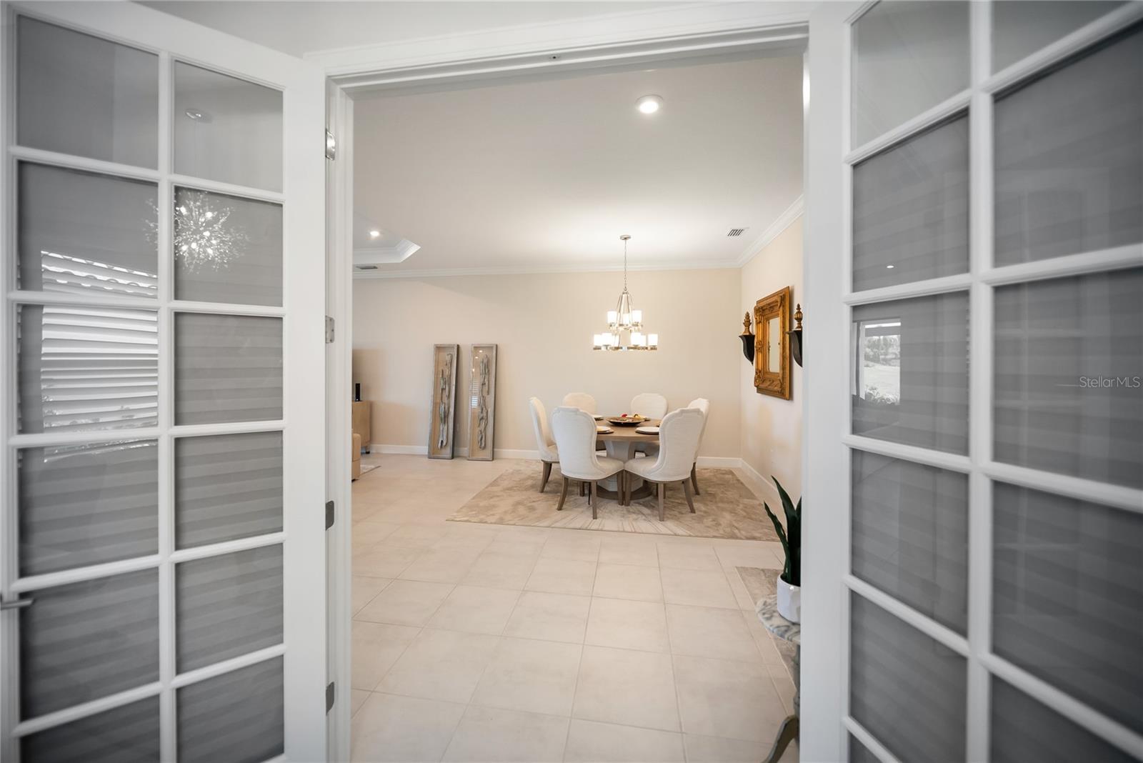 Image 34 of 95 For 4735 Cassio Court