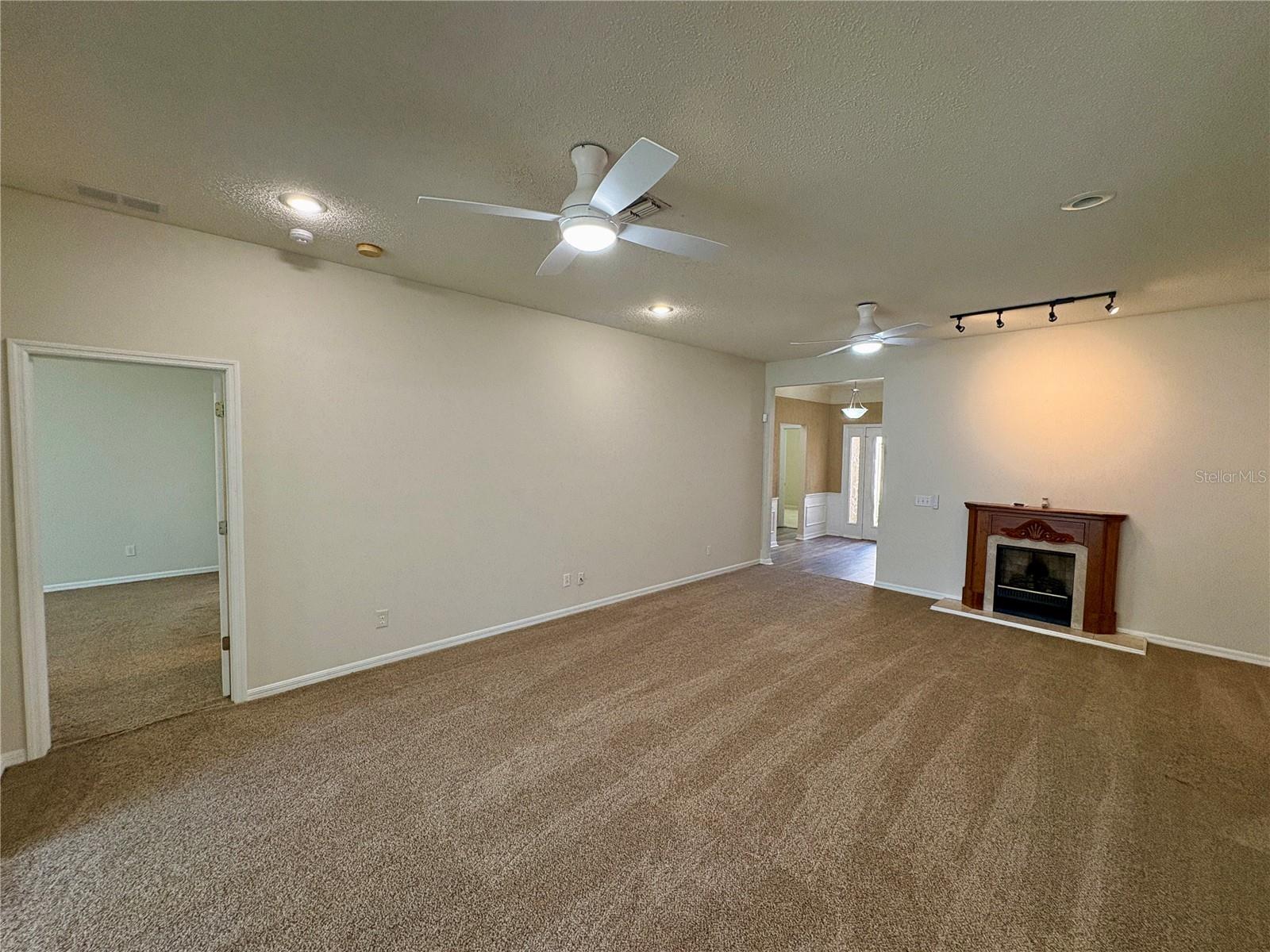 Image 14 of 31 For 4652 56th Terrace E