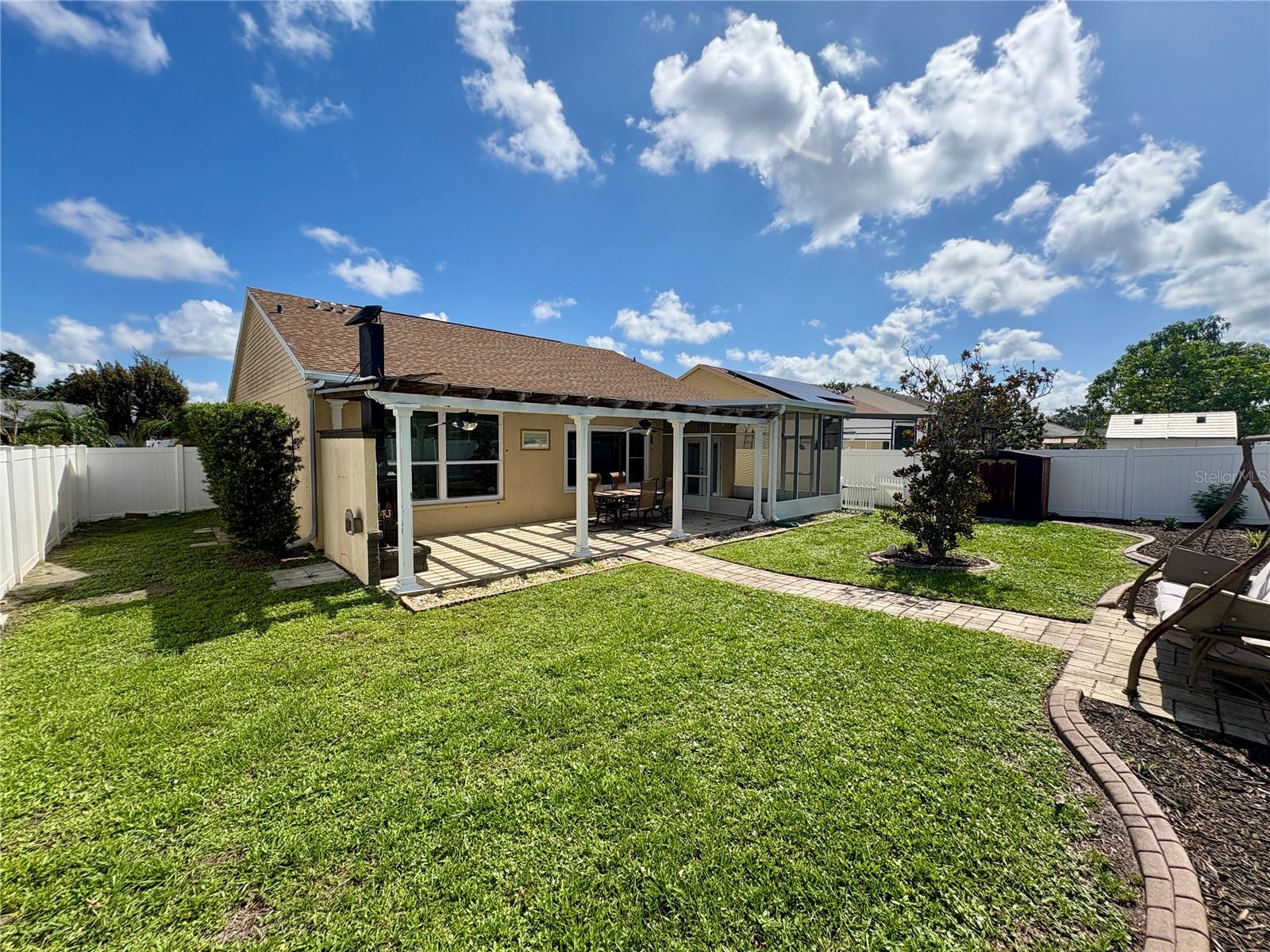 Image 26 of 31 For 4652 56th Terrace E