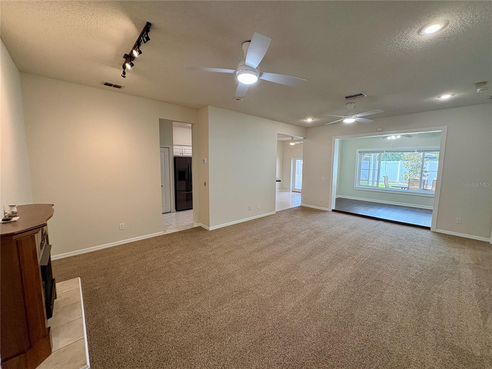 Image 8 of 31 For 4652 56th Terrace E