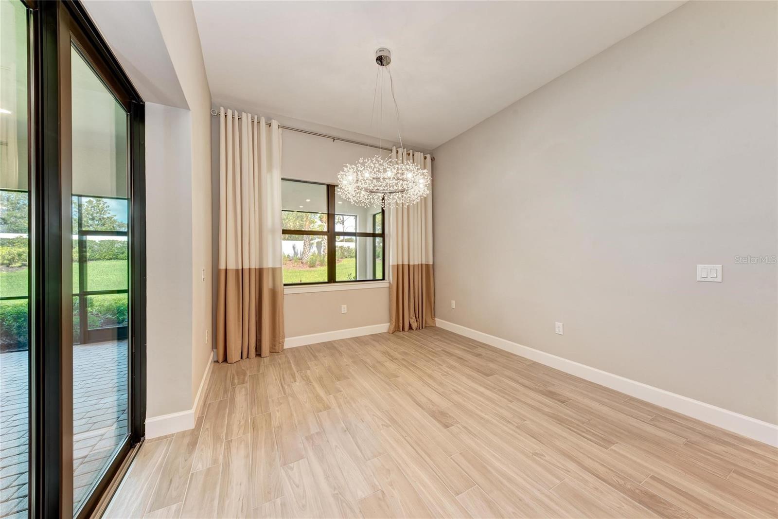 Image 15 of 65 For 7781 Grande Shores Drive