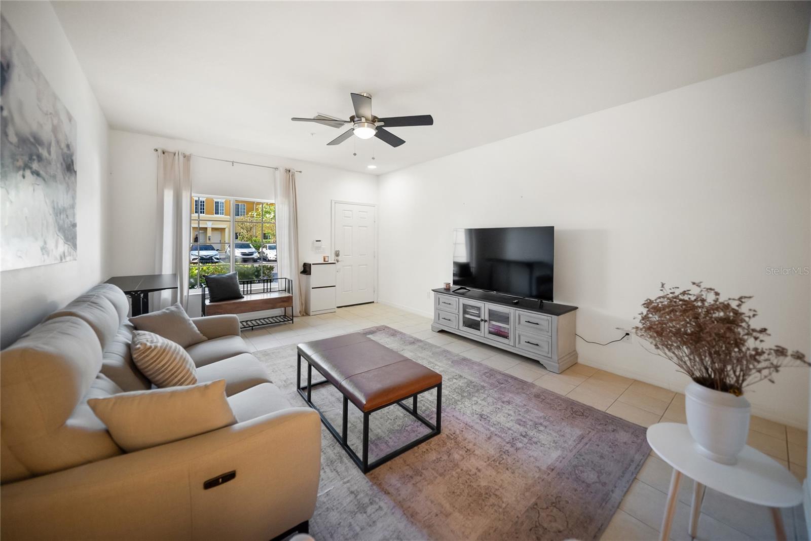 Image 11 of 43 For 13084 Tigers Eye Drive