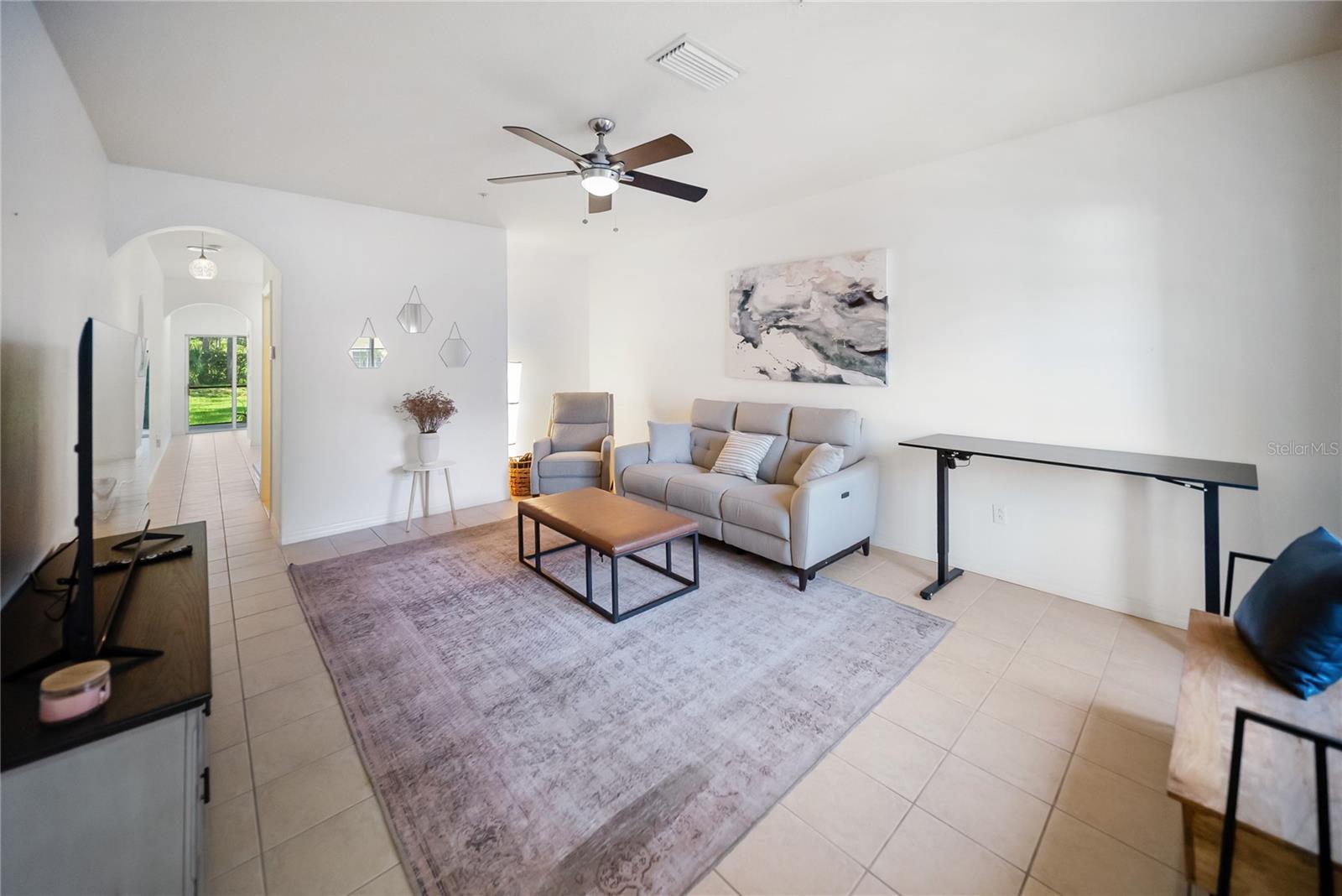 Image 12 of 43 For 13084 Tigers Eye Drive
