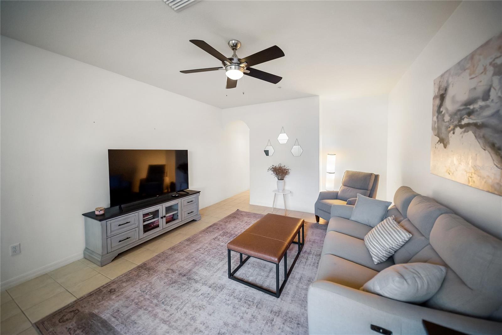 Image 13 of 43 For 13084 Tigers Eye Drive