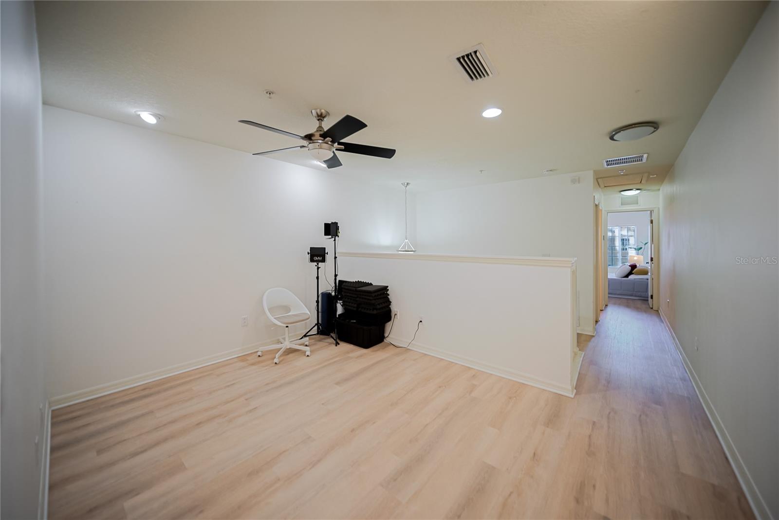 Image 22 of 43 For 13084 Tigers Eye Drive