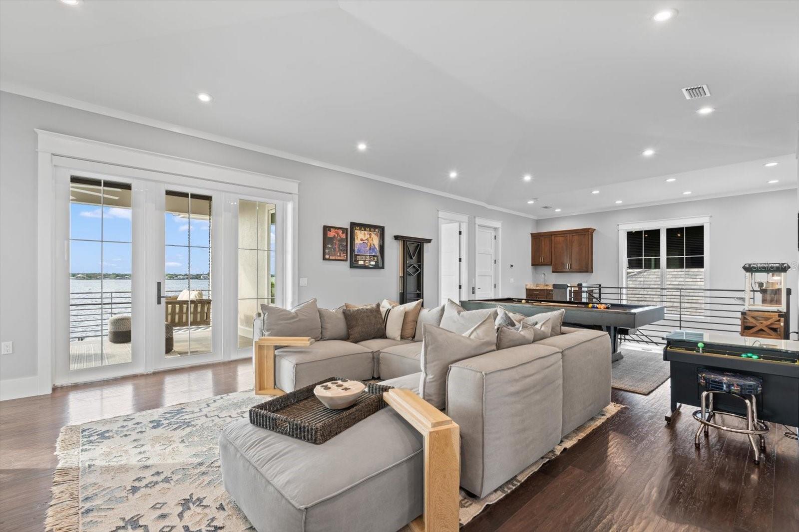 Image 31 of 98 For 676 Regatta Way