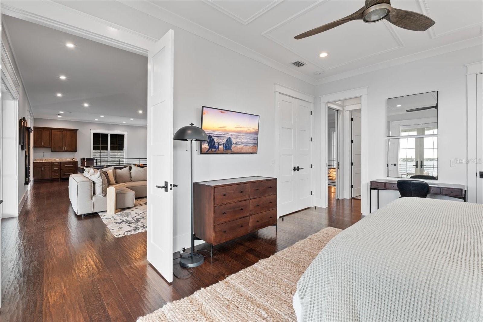 Image 38 of 98 For 676 Regatta Way