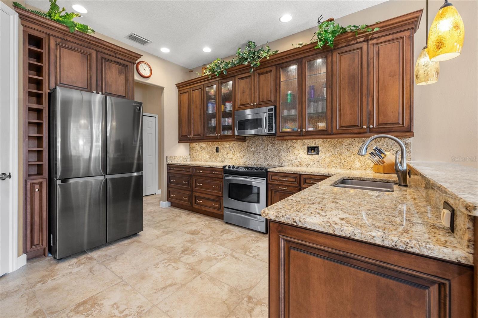 Image 19 of 43 For 8445 Lone Eagle Way