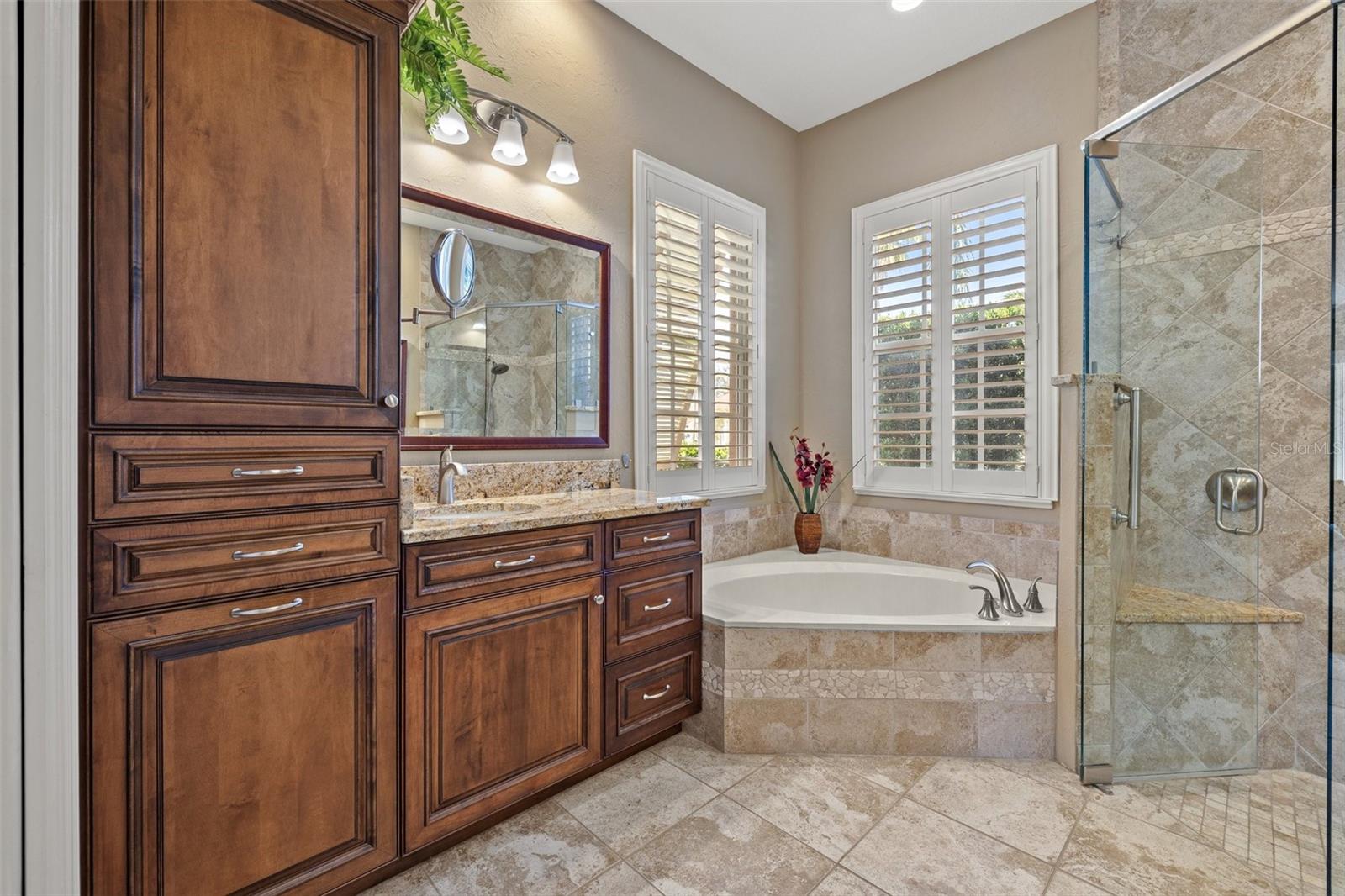 Image 28 of 43 For 8445 Lone Eagle Way