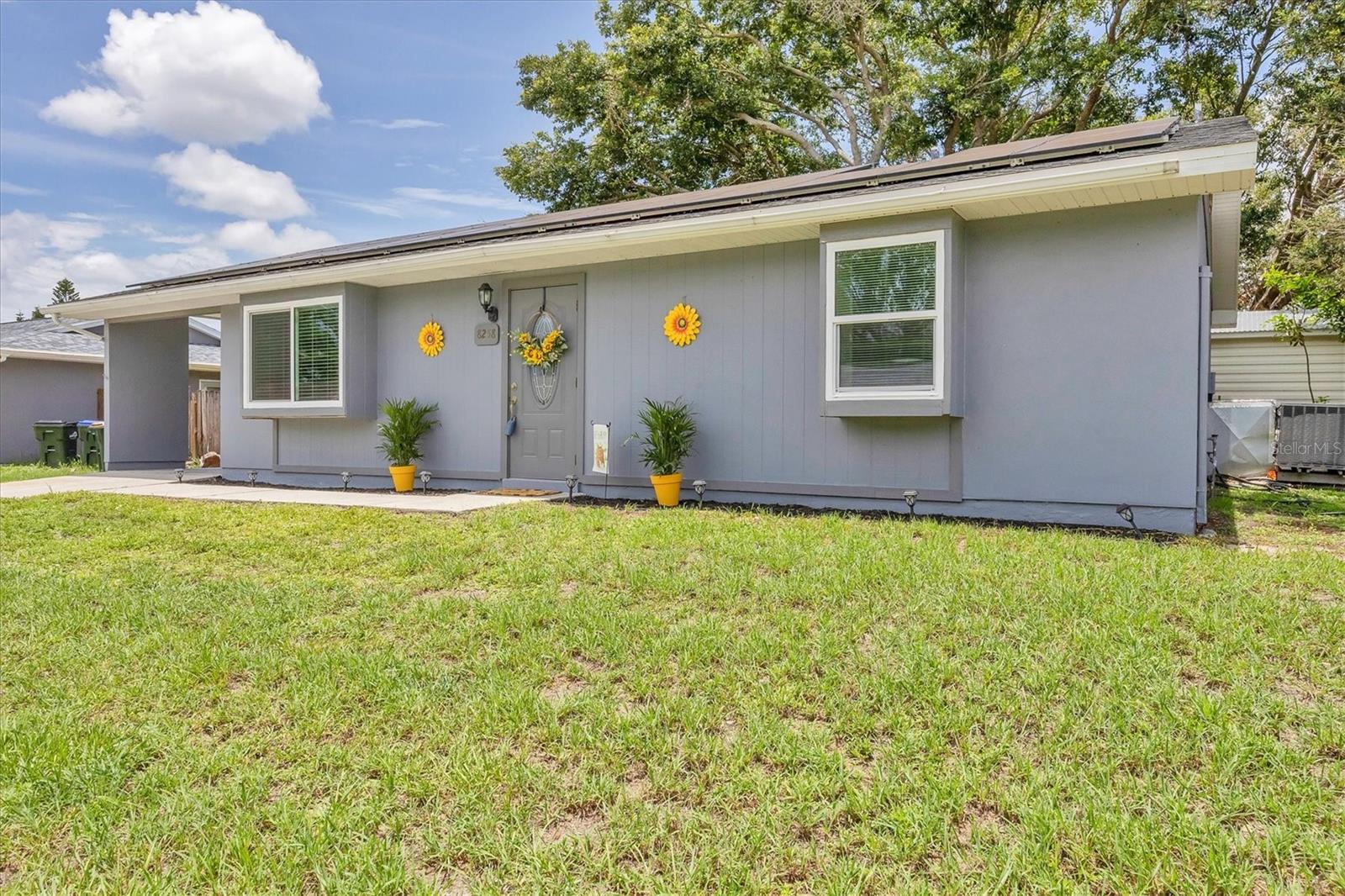 Image 2 of 30 For 8258 San Jacinto Avenue
