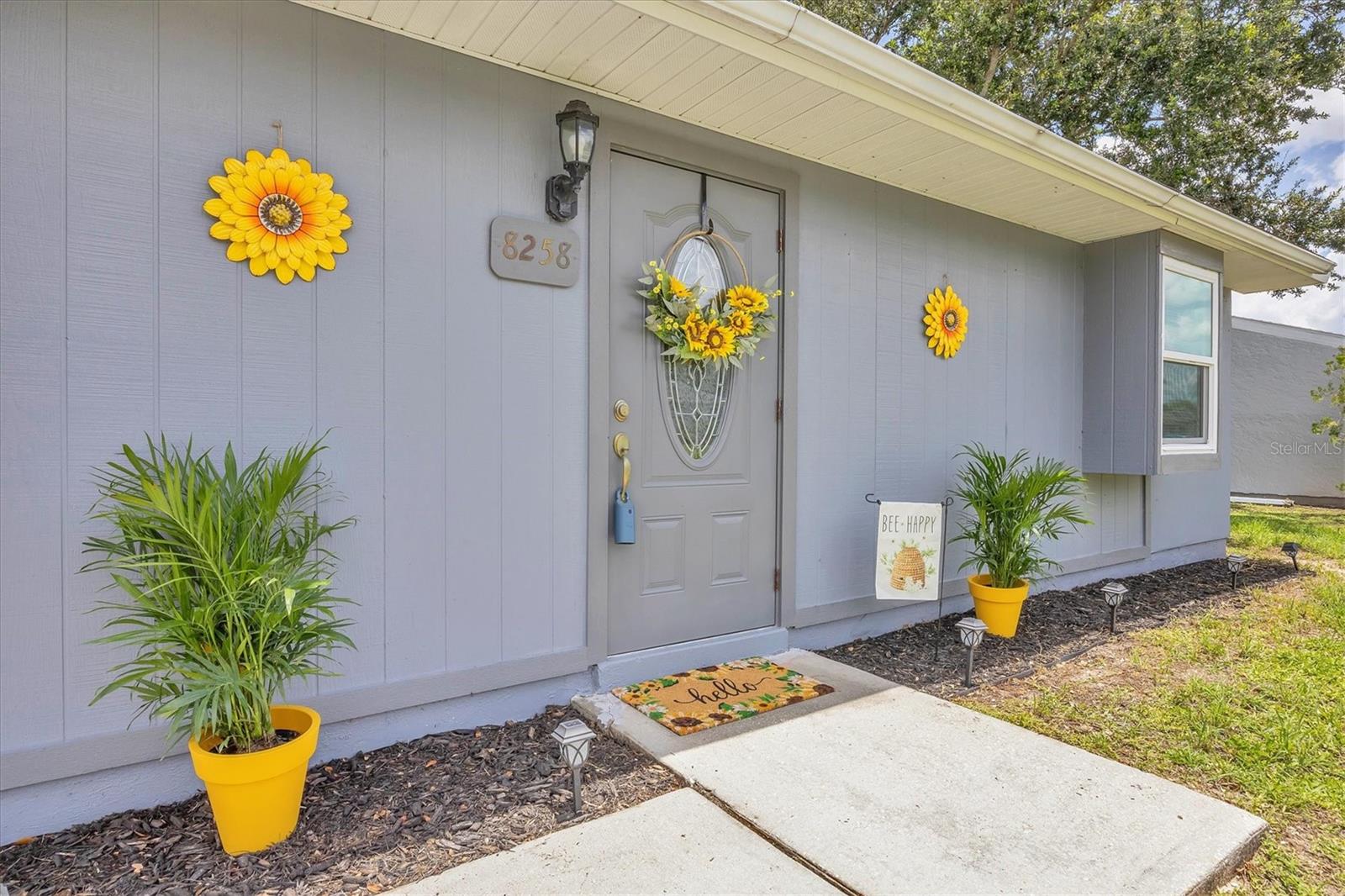 Image 3 of 30 For 8258 San Jacinto Avenue