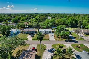 Image 21 of 27 For 4505 18th Avenue W