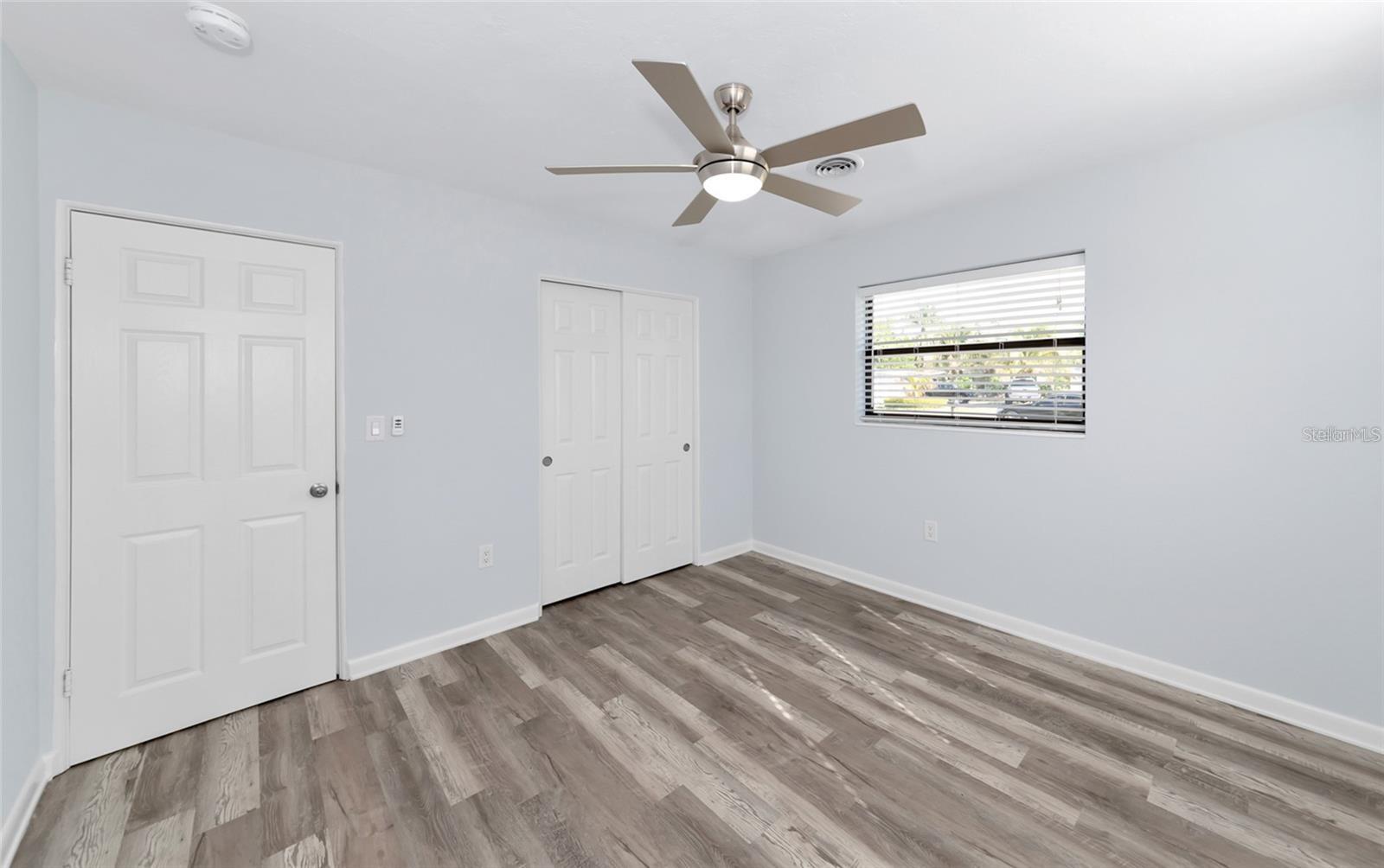 Image 7 of 27 For 4505 18th Avenue W