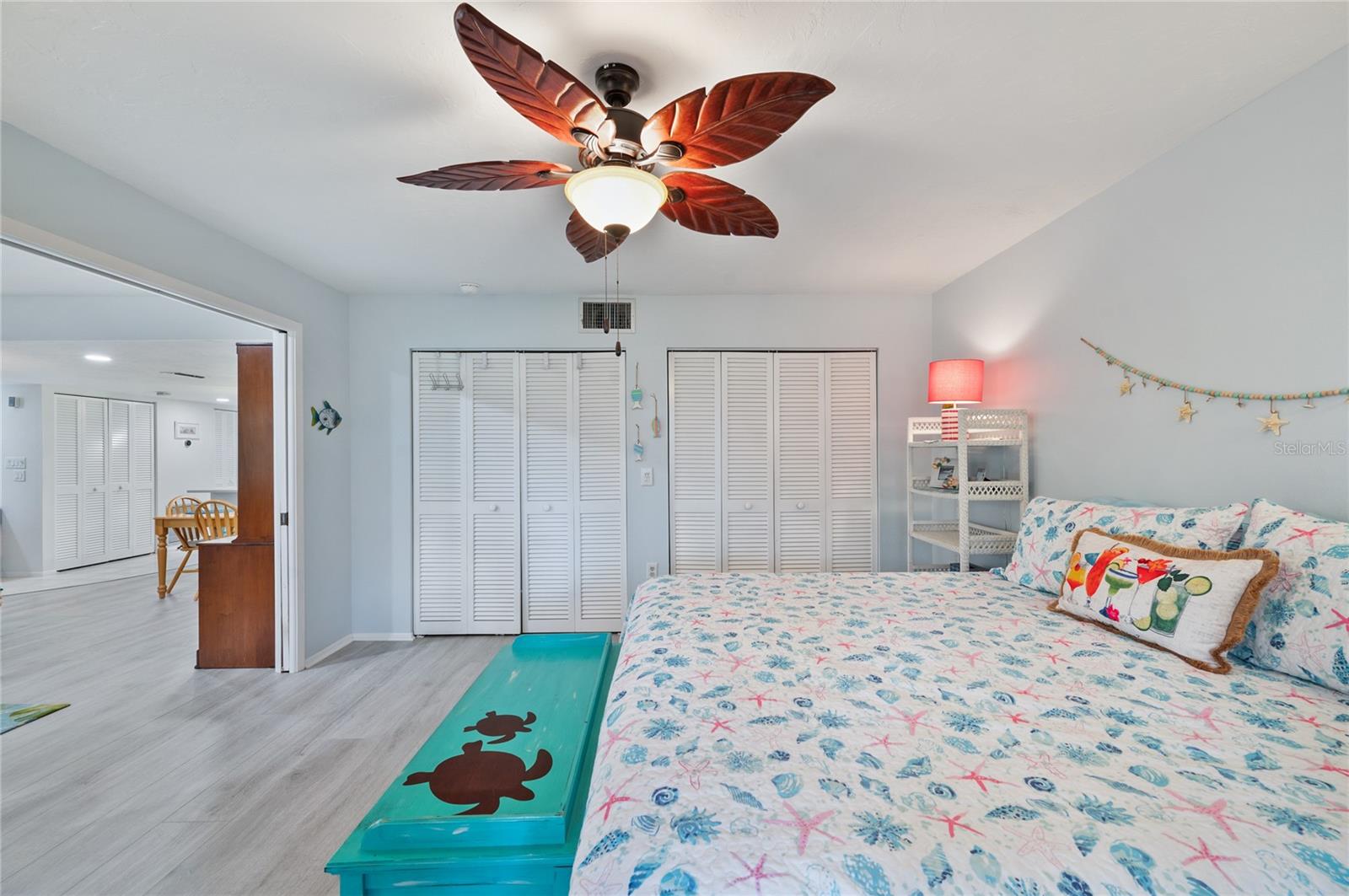 Image 19 of 34 For 409 Palm Tree Drive