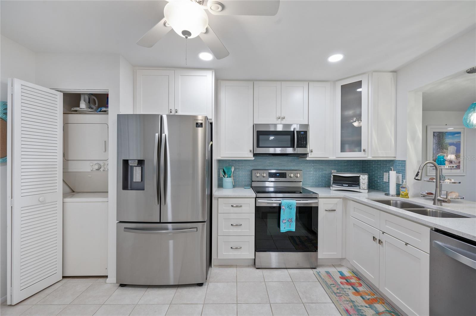 Image 6 of 34 For 409 Palm Tree Drive
