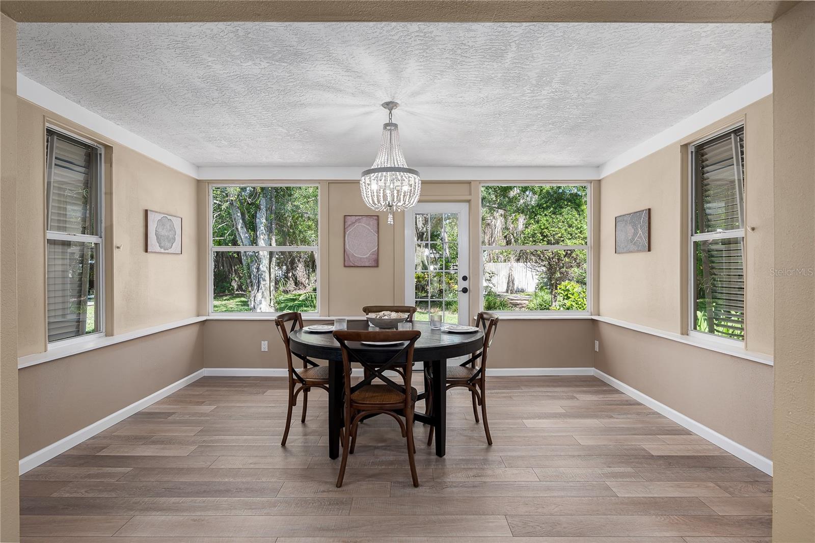 Image 14 of 36 For 616 59th Street Nw