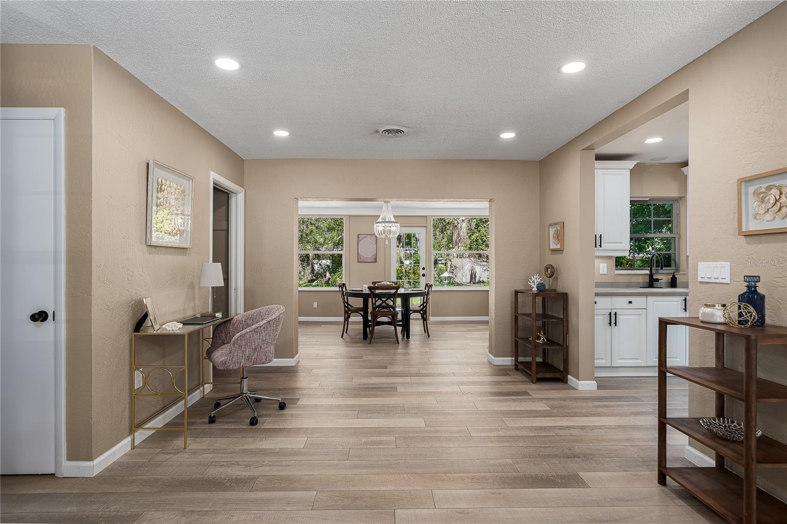 Image 6 of 36 For 616 59th Street Nw