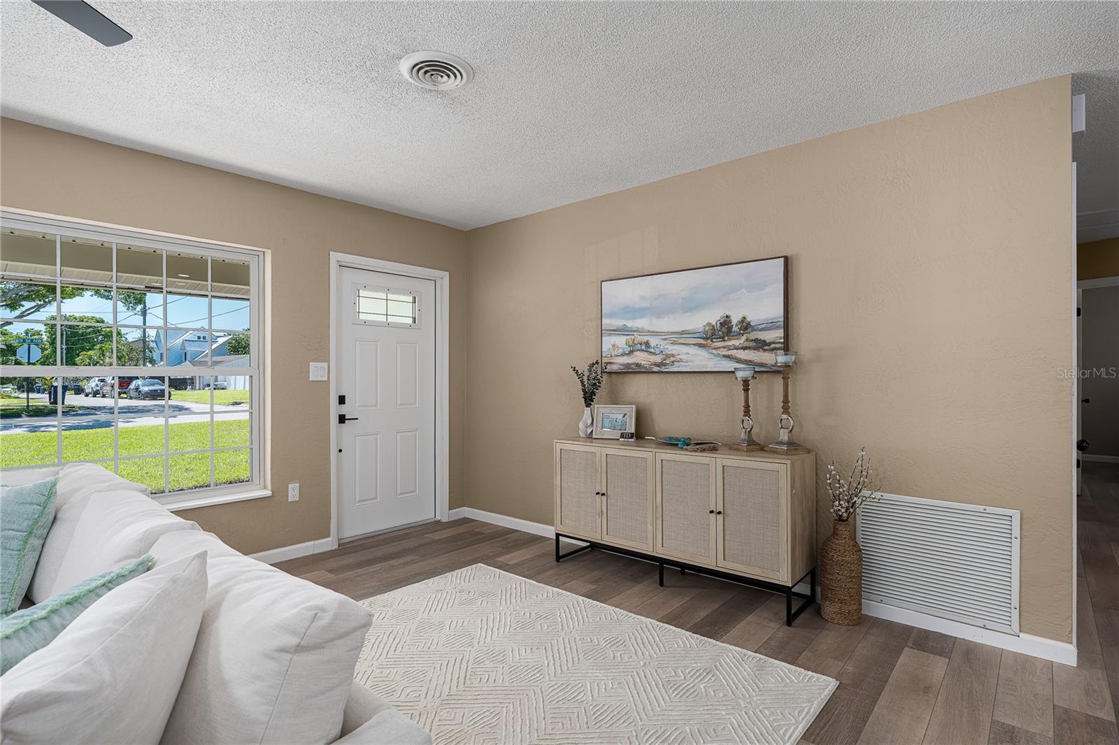 Image 7 of 36 For 616 59th Street Nw